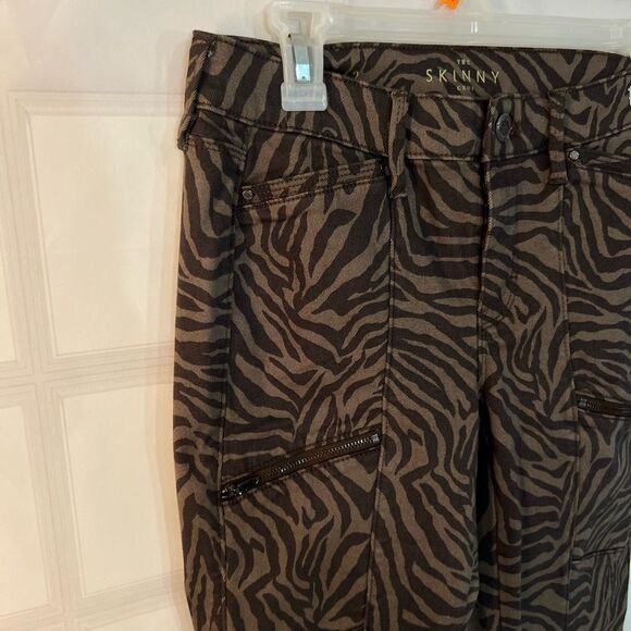 🔥🔥5 for $25🔥🔥 White House Black Market Animal Print Skinny Crop Pants Size 2 - Picture 4 of 13